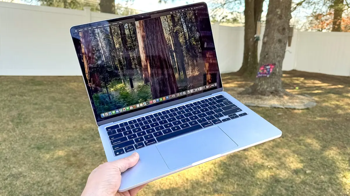 MacBook Air 15.3 اینچی ۲۰۲۶