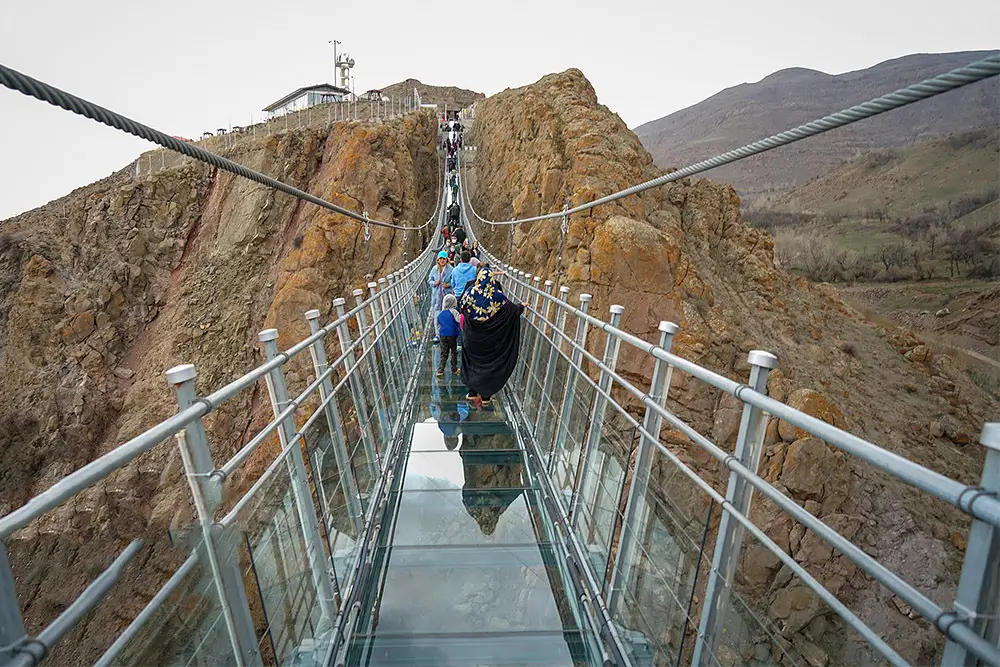 پل شیشه ای مشهد